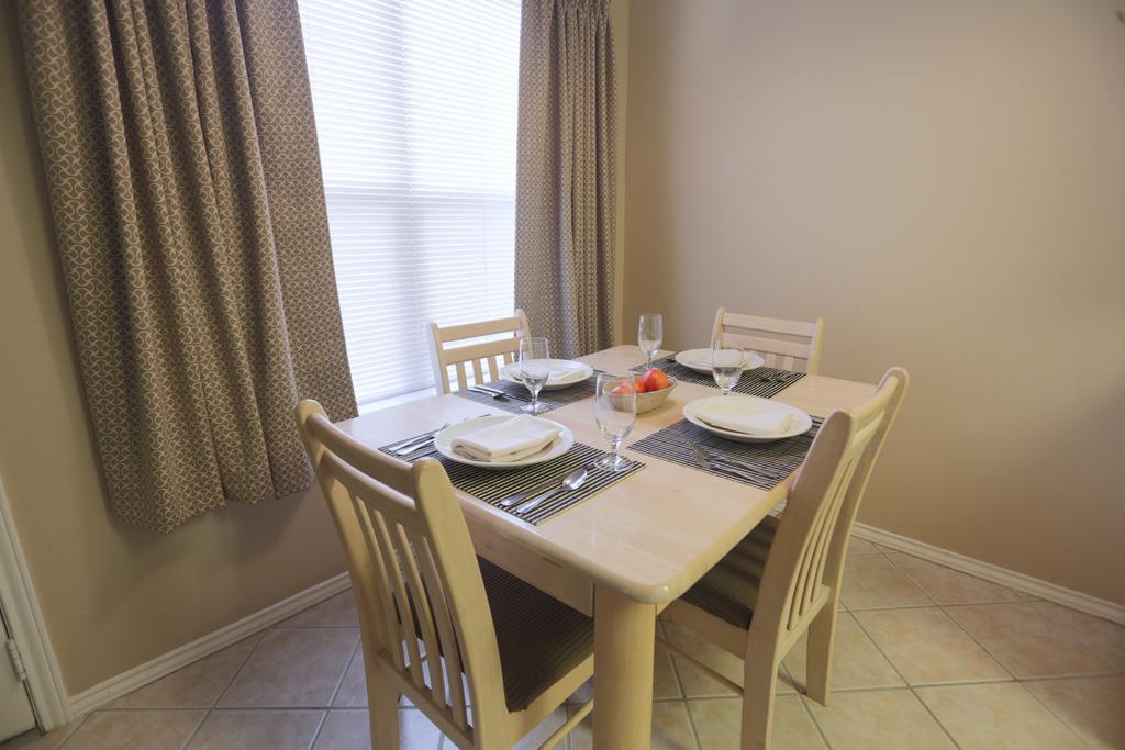 Victoria Palms Inn And Suites Donna Екстер'єр фото